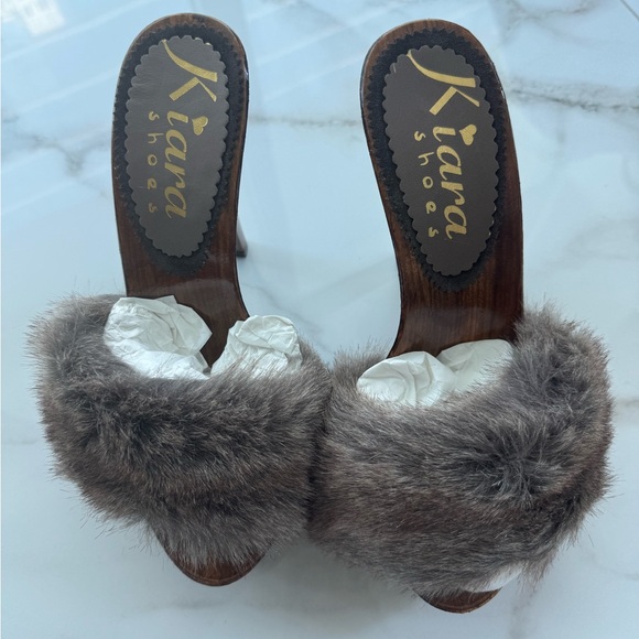 Brown Fur-Trimmed Wooden Heel Mules - Picture 10 of 10